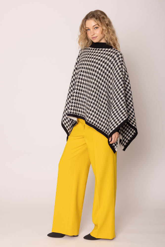 Poncho Houndstooth Knit Black and White for Women